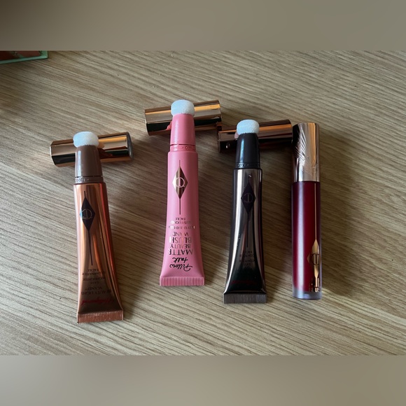 Makeup bundle - Picture 5 of 6